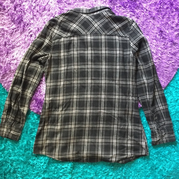 OP grey plaid button down shirt - Picture 5 of 7